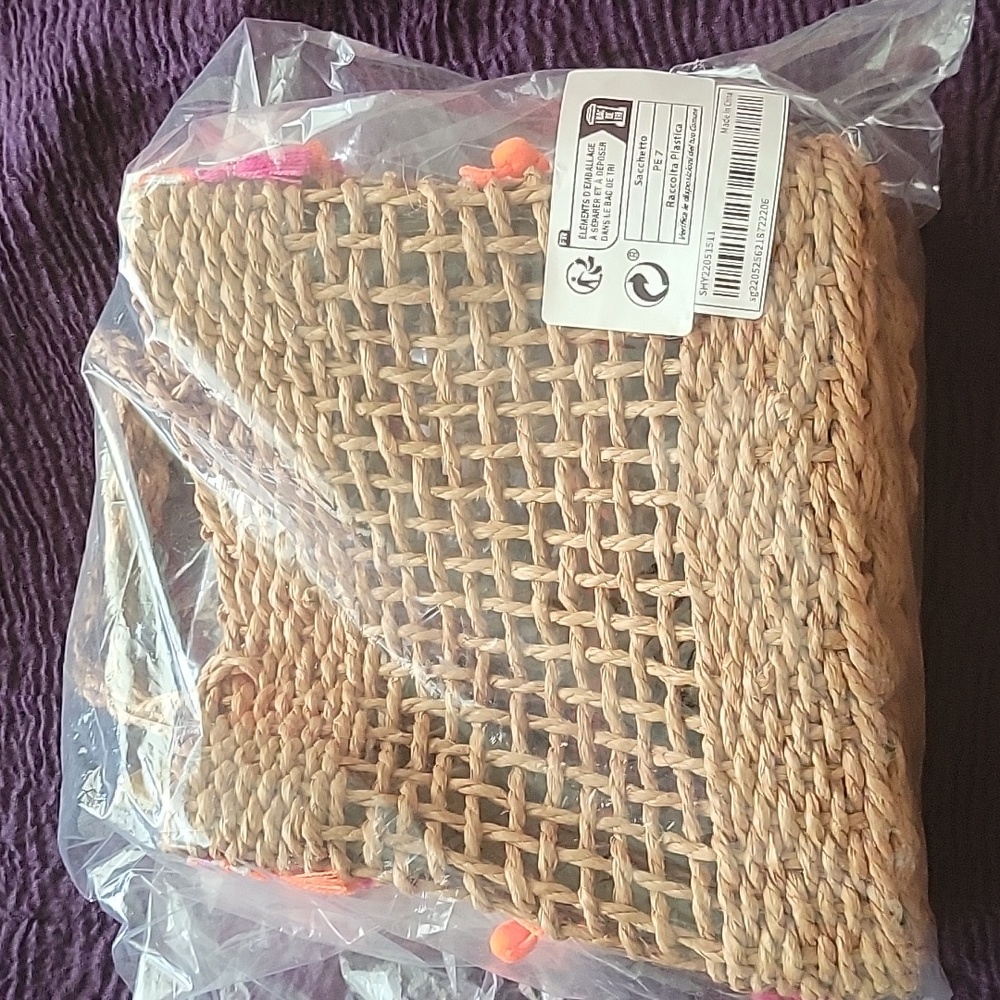 Purse - Picture 3 of 3